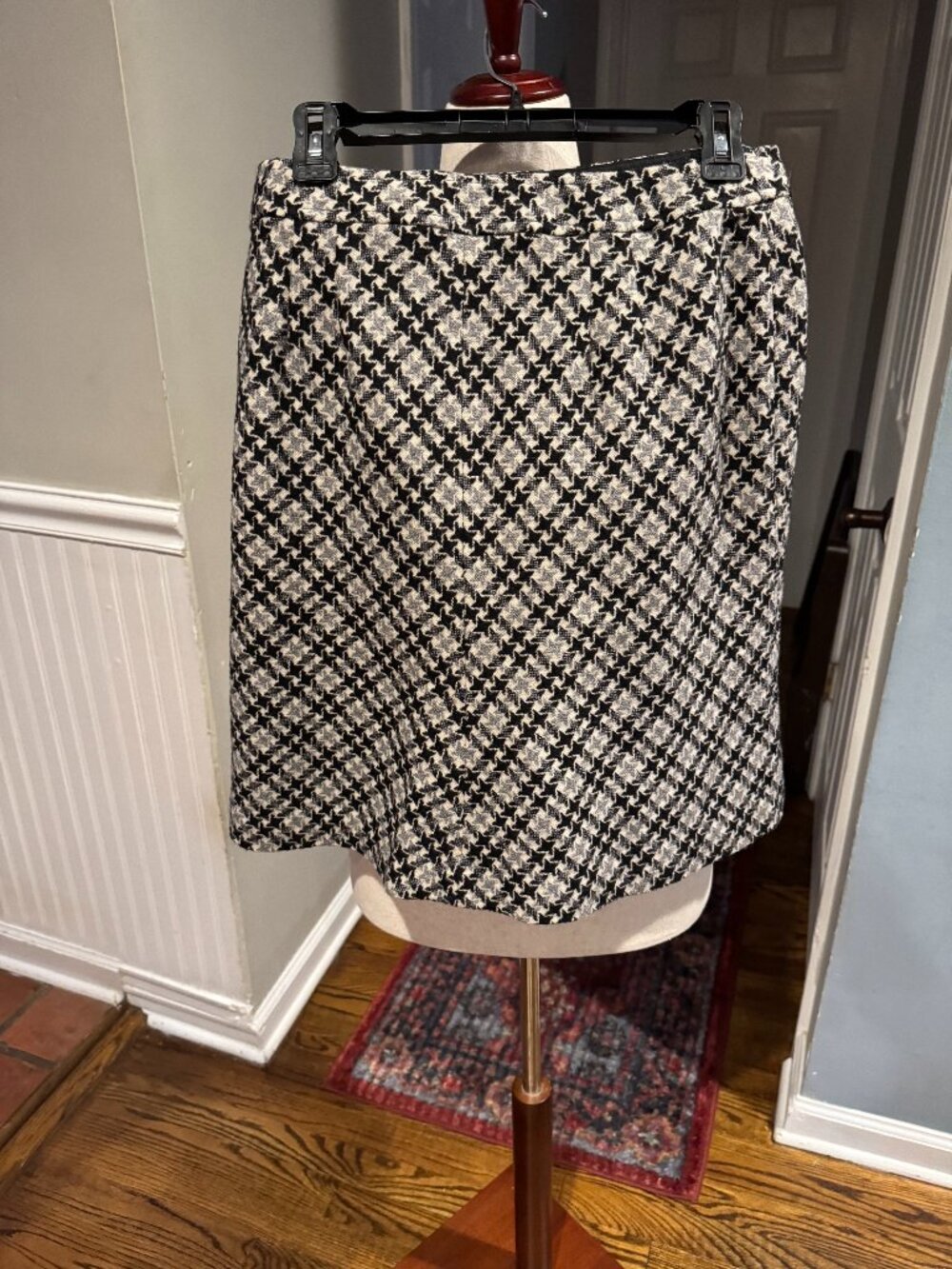 Ann Taylor LOFT Houndstooth A-Line Skirt